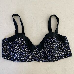 Women’s bikini top size 18W